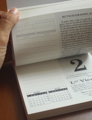 Taco Calendario del Corazón de Jesús 2025 (Mesa Sin soporte)