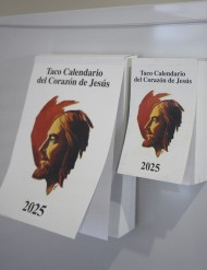 Taco Calendario del Corazón de Jesús 2025 (Pared con imán)