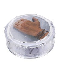 Rosario pulsera granos madera cilíndricos San Benito joven